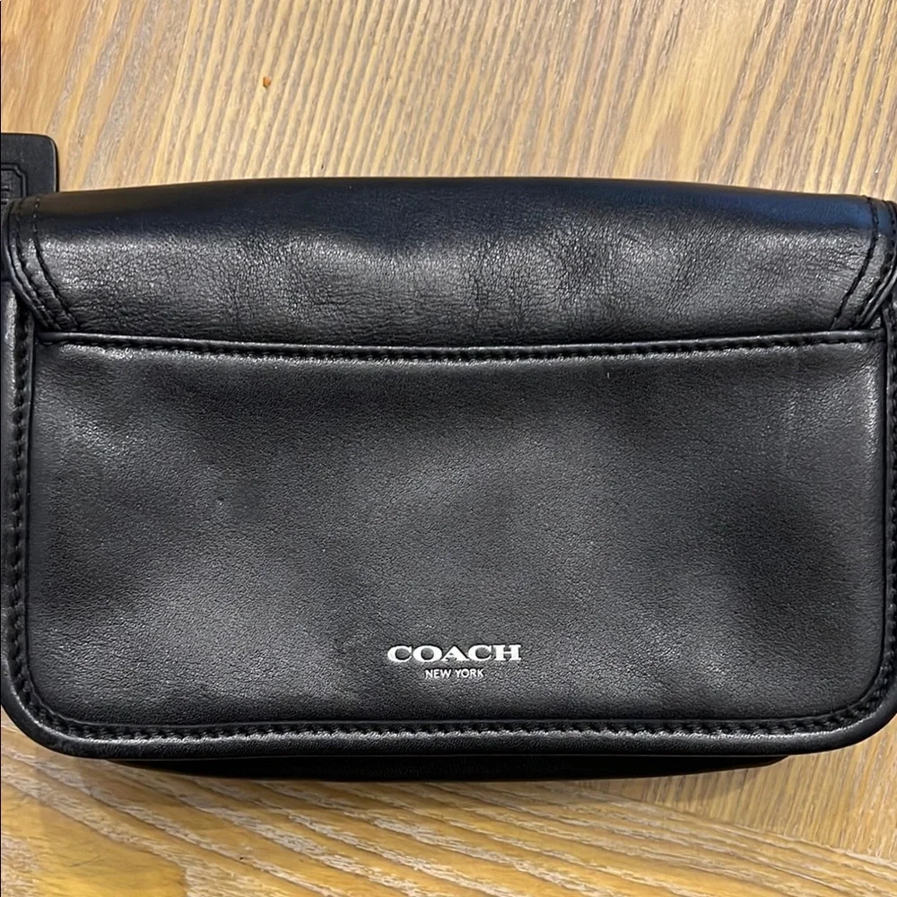 Coach Black leather Turnlock Crossbody Bag —NO STRAP - Picture 6 of 11